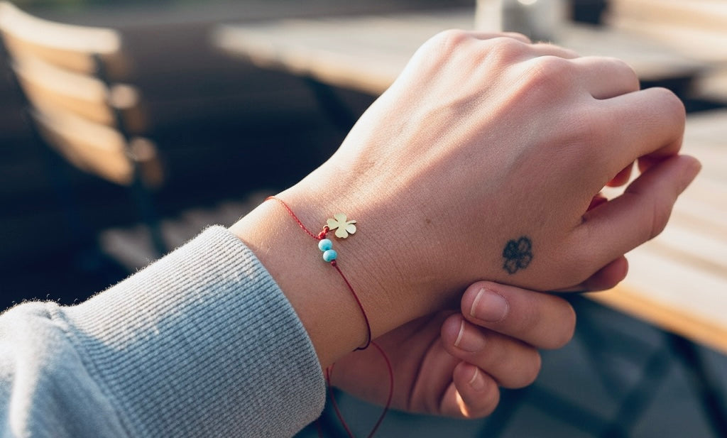 * Bracciale Filo Rosso image 1